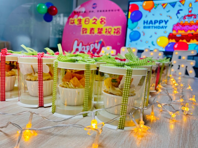 四月生日會(huì)丨春風(fēng)送暖，歡樂慶生(圖2)